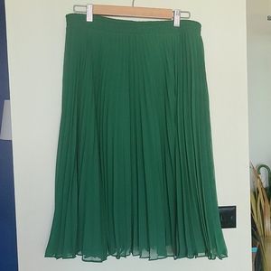 Pleated green skirt